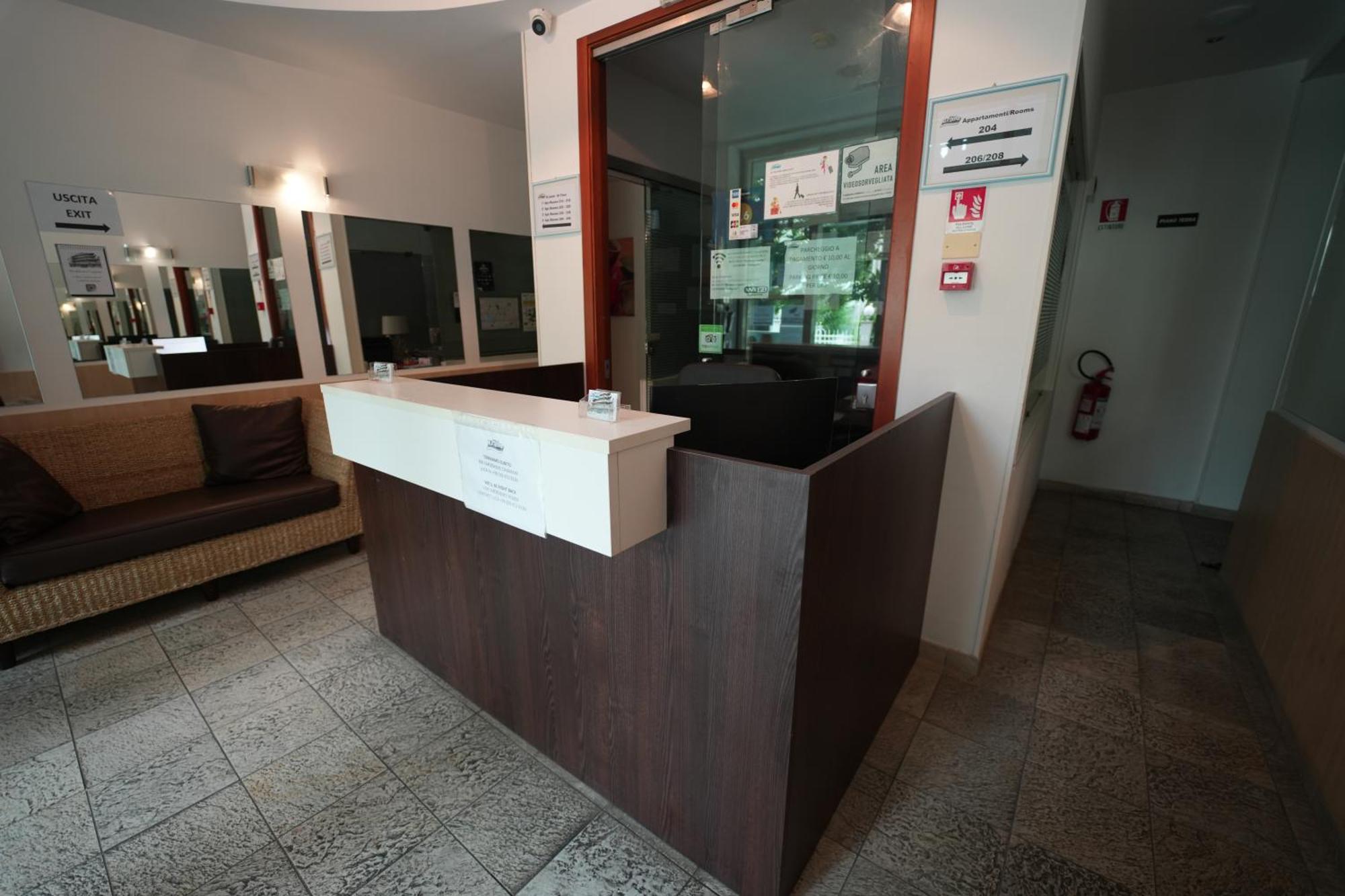 Lugano Residence Rimini Exterior photo